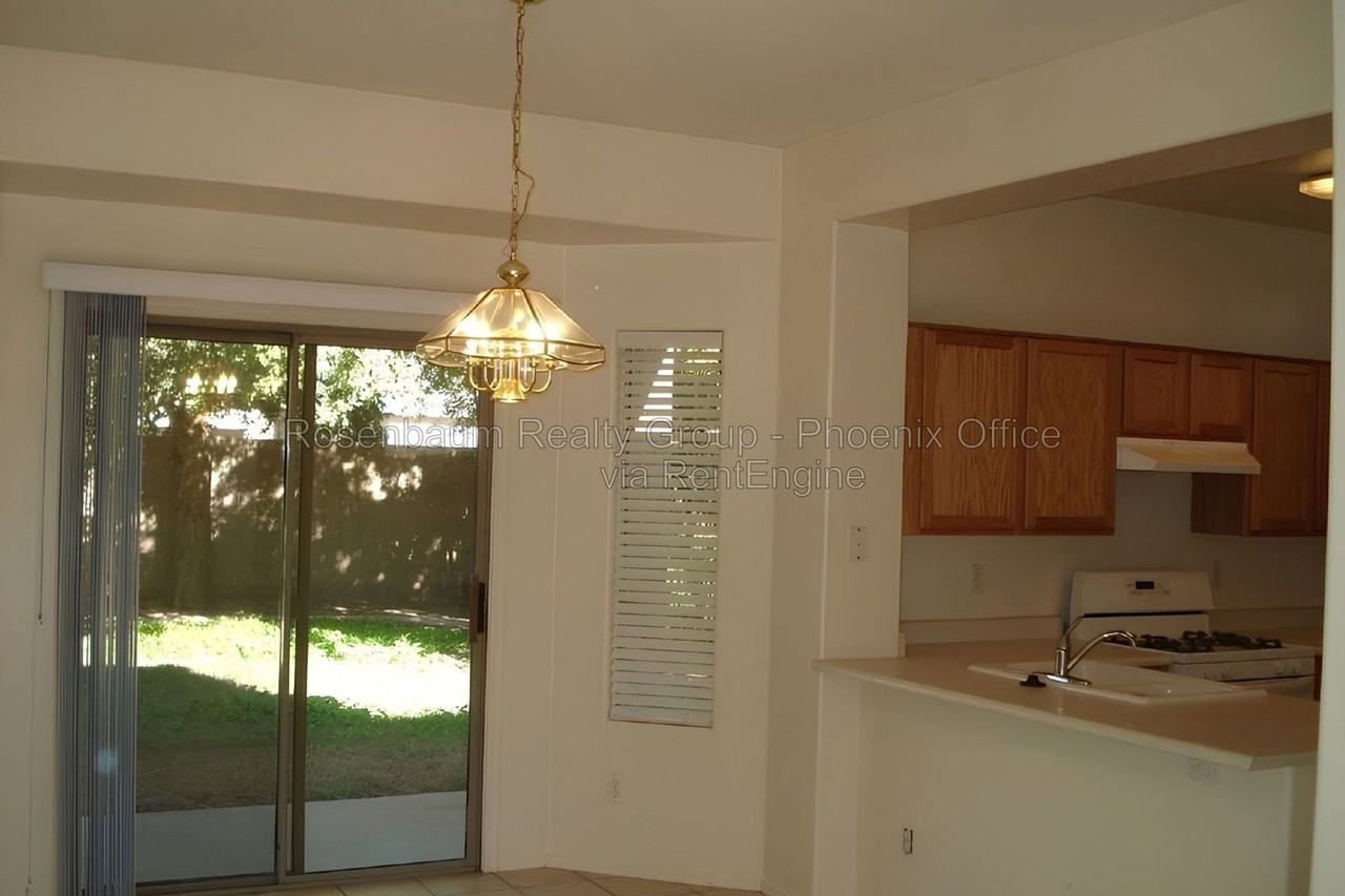 21274 E Roundup Way - Photo 3 of 20