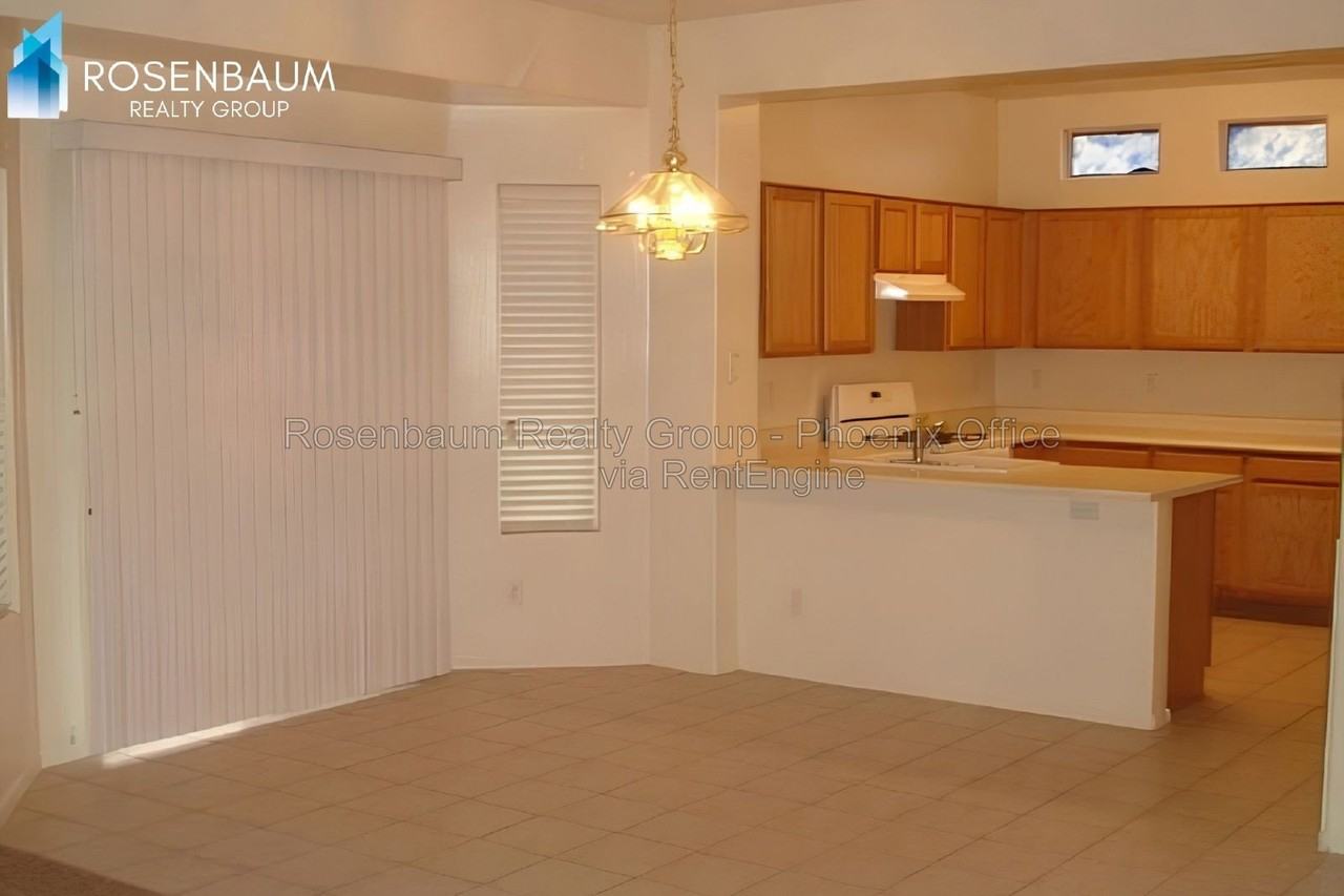 21274 E Roundup Way - Photo 4 of 20