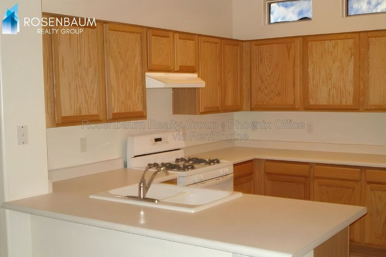 21274 E Roundup Way - Photo 5 of 20