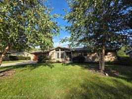 featured image of 5571 Dennis St