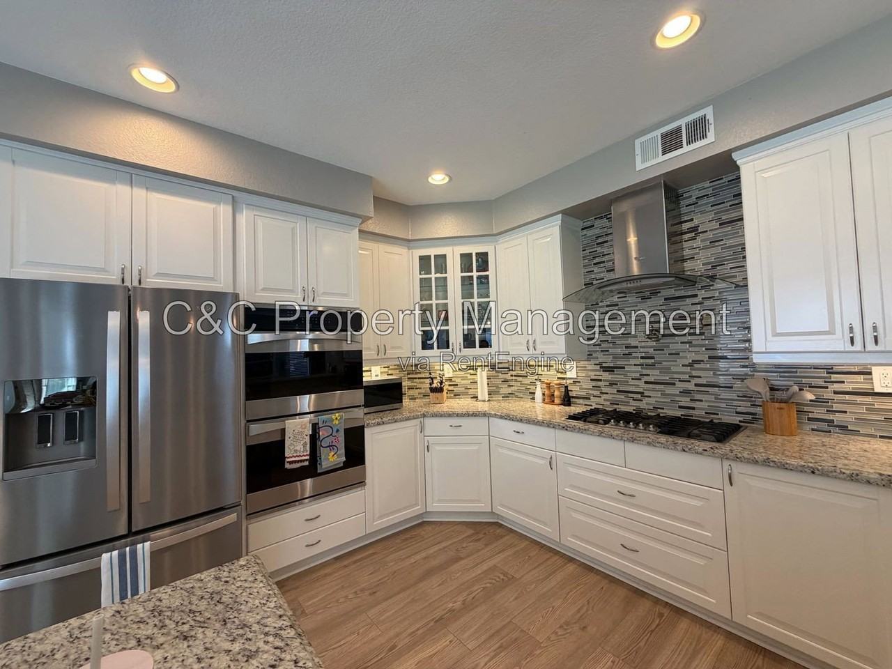 16959 Obsidian Dr - Photo 3 of 25