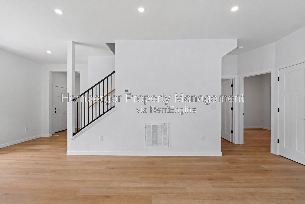 717 E Ermina Ave - Photo 6 of 27