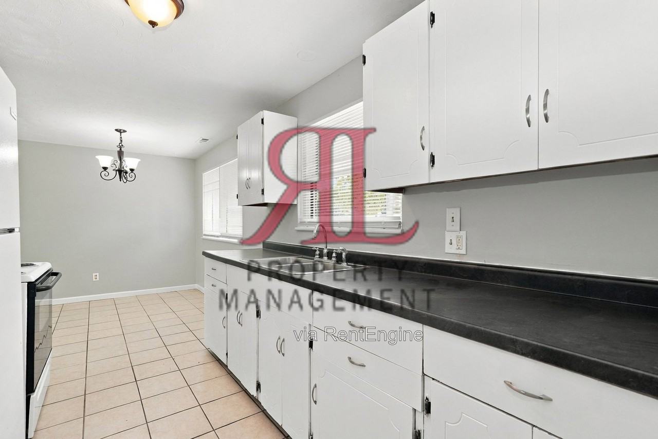 6396 Brauning Dr - Photo 7 of 21