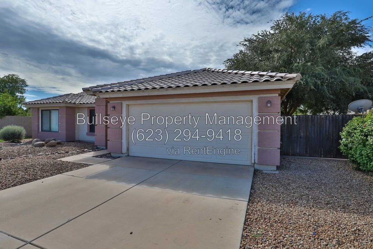 2463 E Longhorn Pl