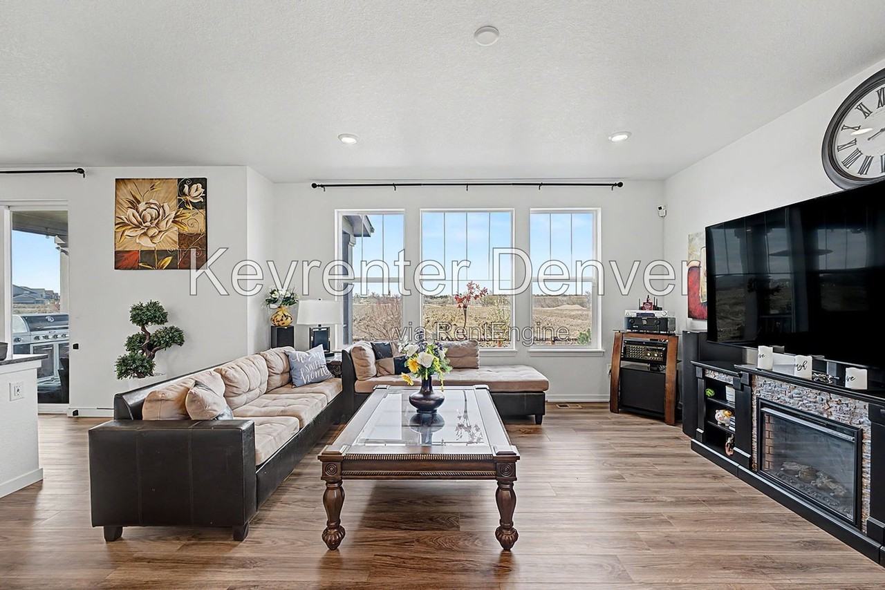 24781 E Tennessee Ave - Photo 4 of 50
