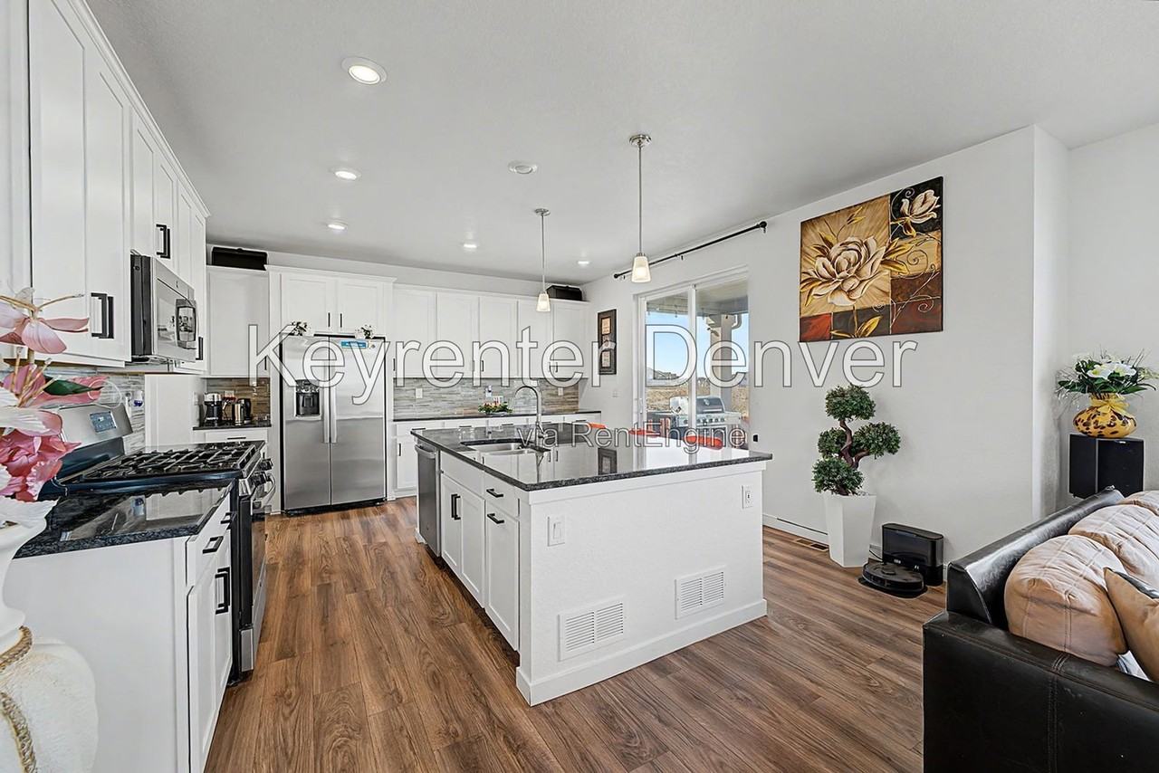 24781 E Tennessee Ave - Photo 5 of 50