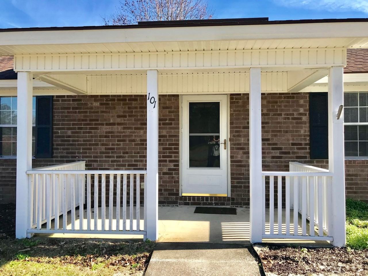 101 Katie Dr - Photo 2 of 19