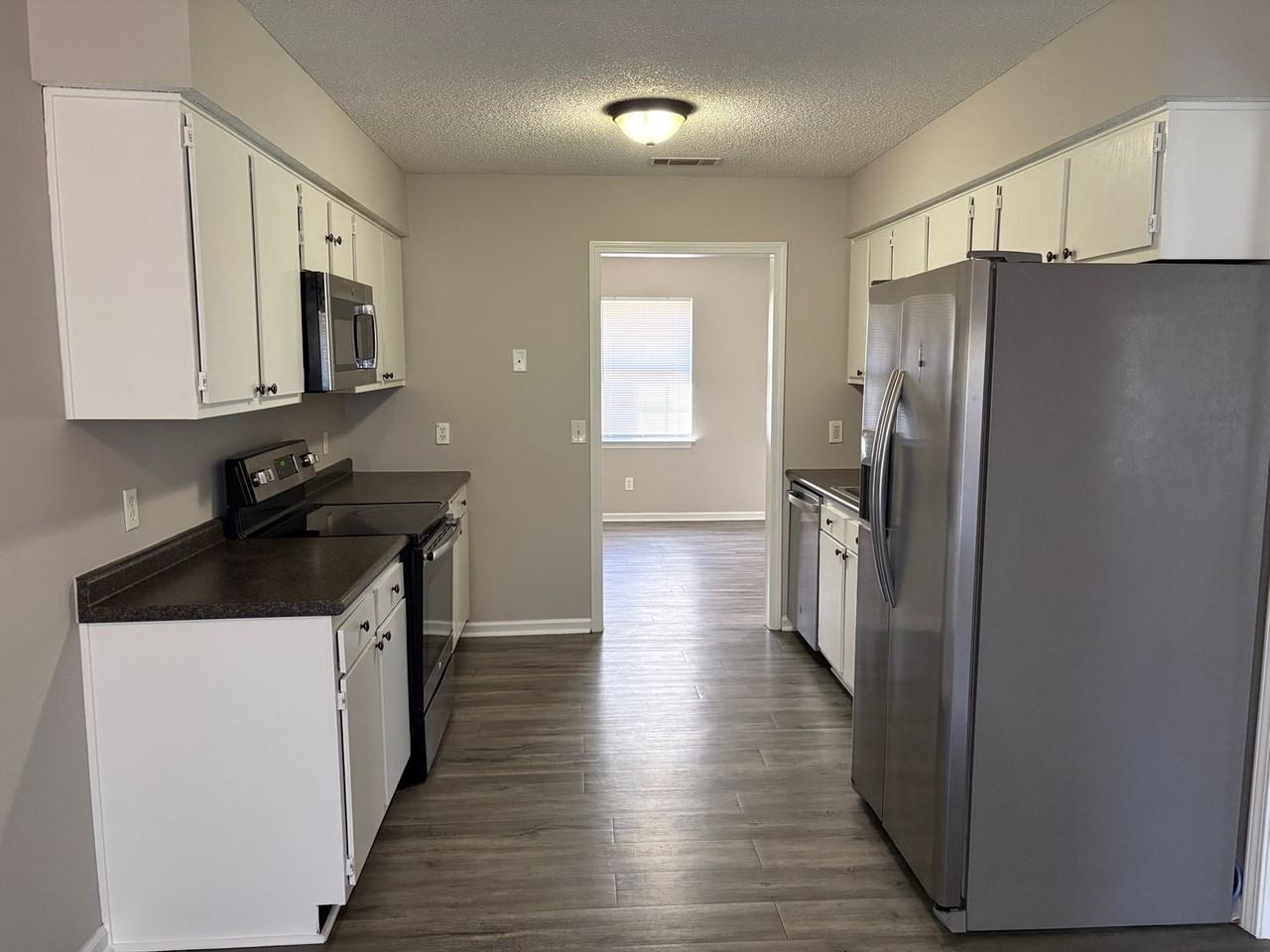 101 Katie Dr - Photo 4 of 19
