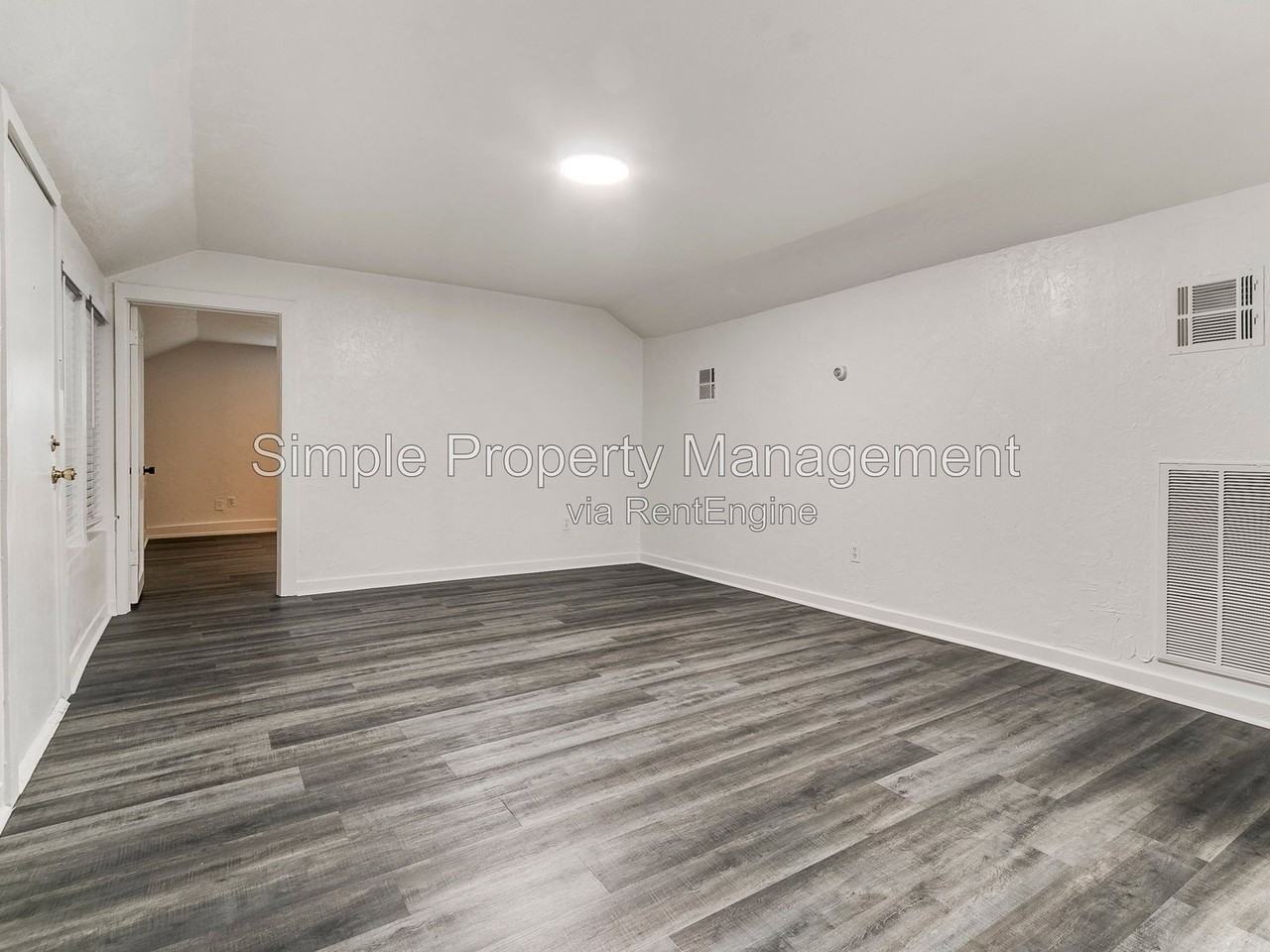 2222 Nw 22nd St #1 - Photo 4 of 16