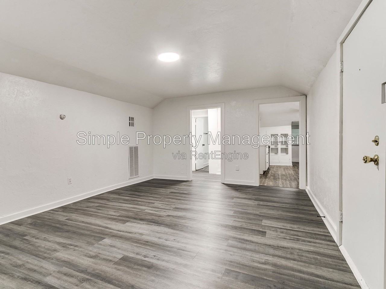2222 Nw 22nd St #1 - Photo 5 of 16
