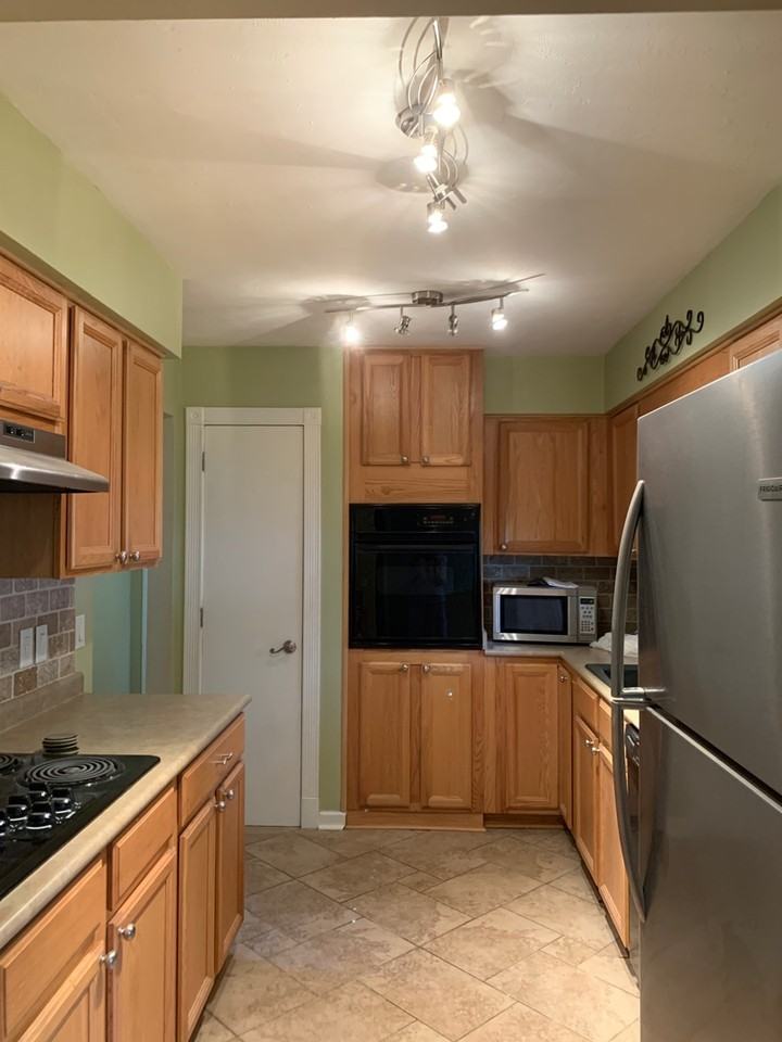 1908 S Barn Way - Photo 5 of 26