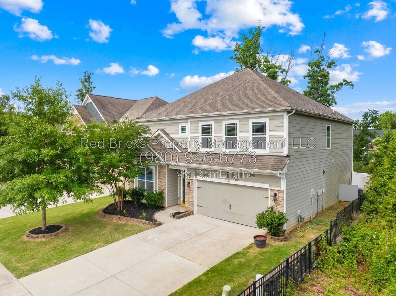 1042 Dina Dr - Photo 3 of 50