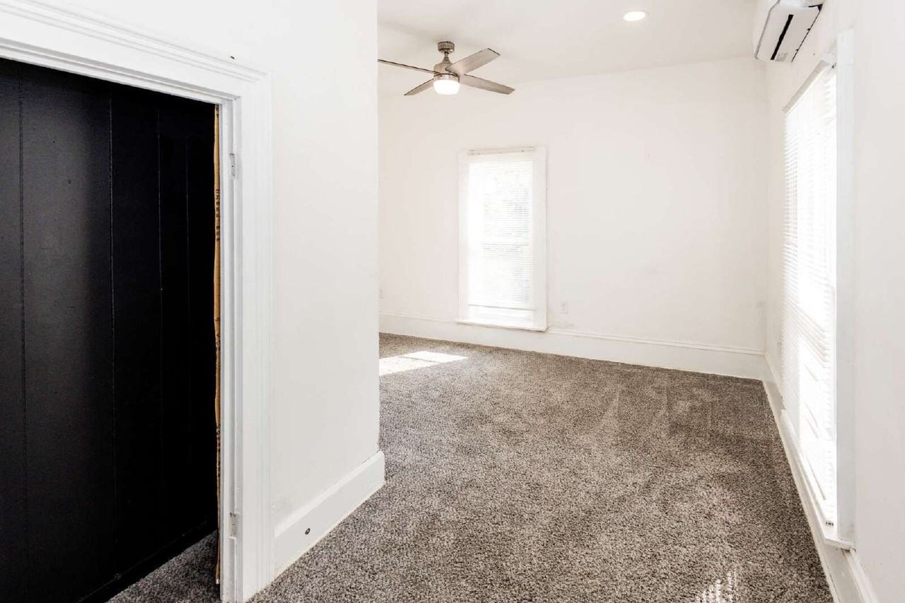 254 W 5th St #B - Photo 5 of 13