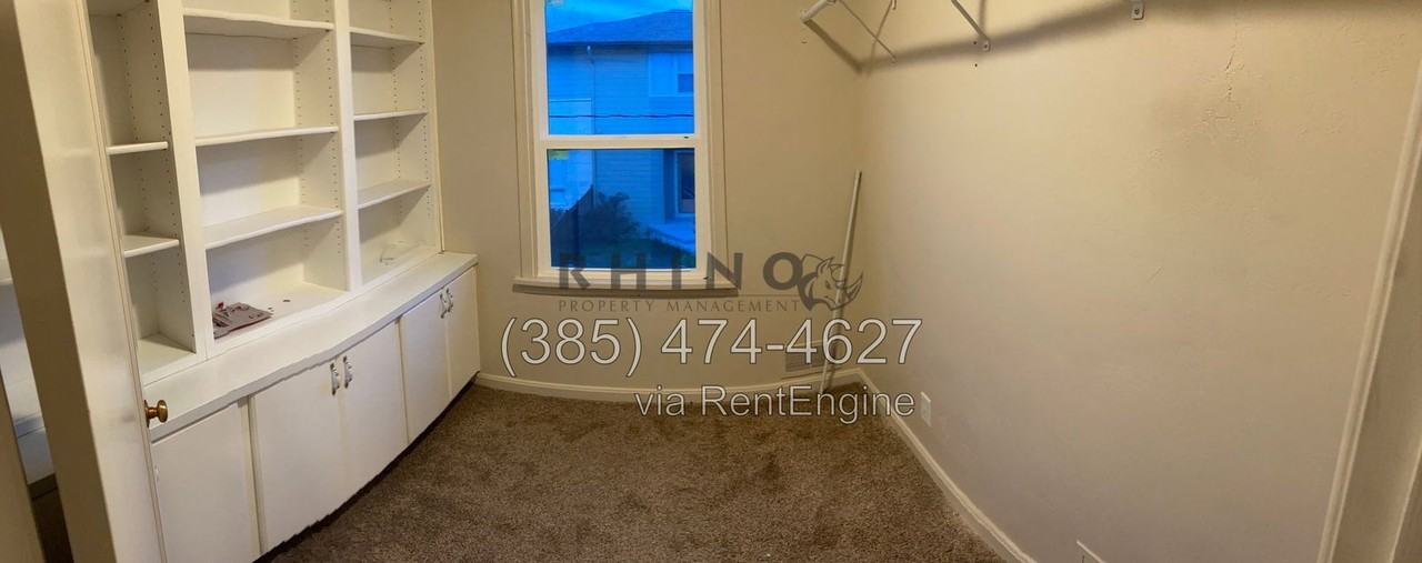 525 21st St - Photo 2 of 8
