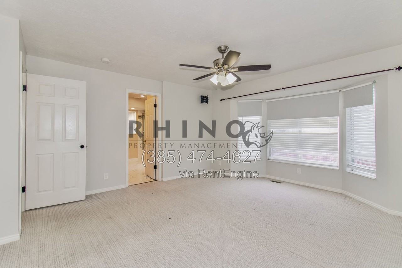 8346 S Helenic Ln - Photo 7 of 22