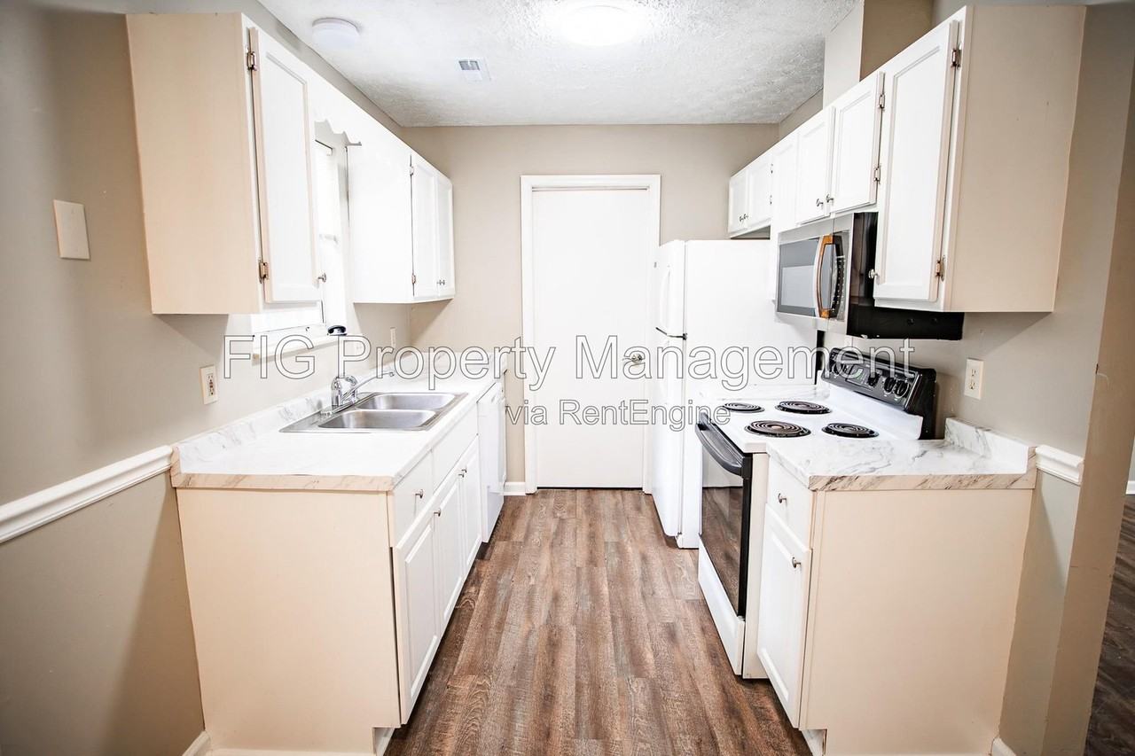 4721 Brierley Dr - Photo 6 of 26