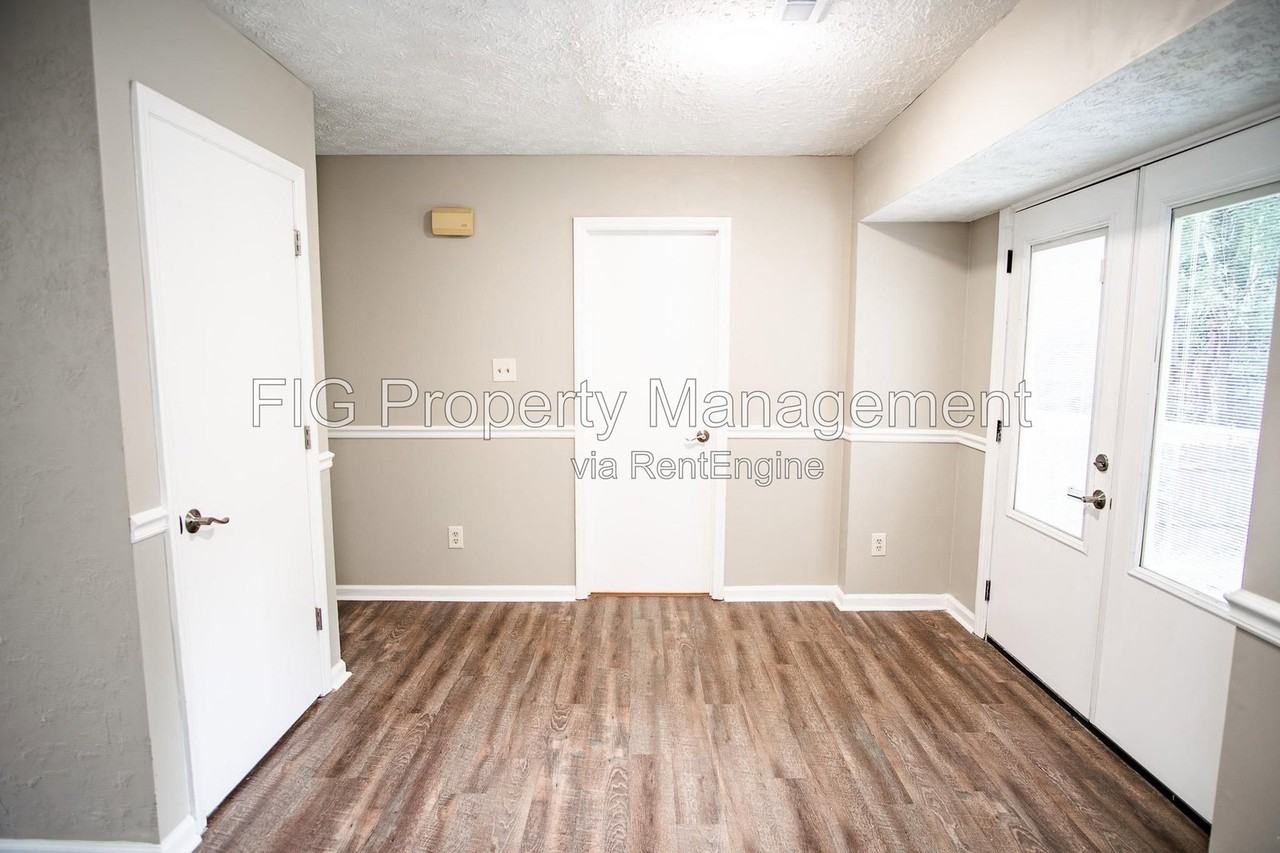 4721 Brierley Dr - Photo 7 of 26