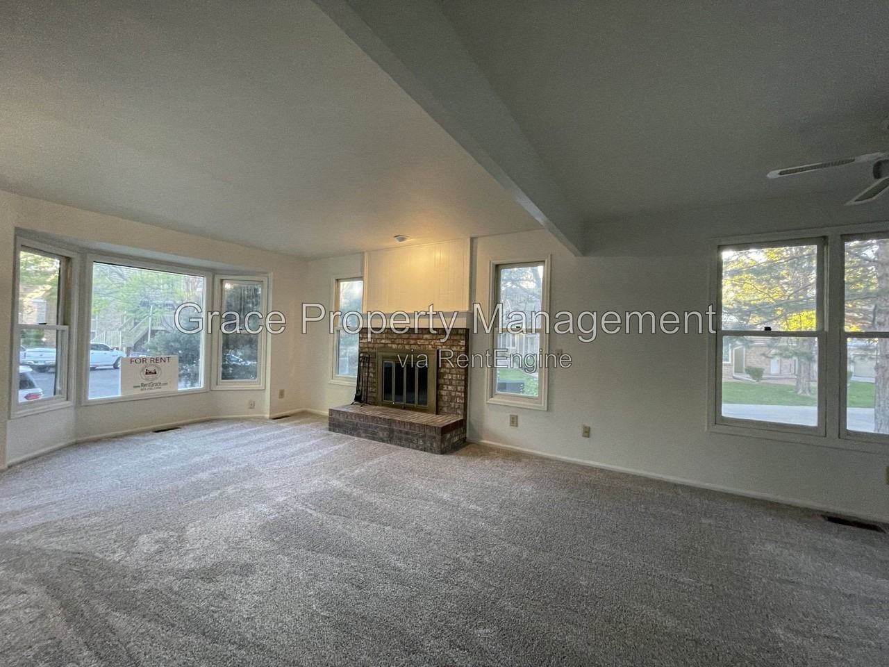 2351 Ranch Dr - Photo 2 of 25
