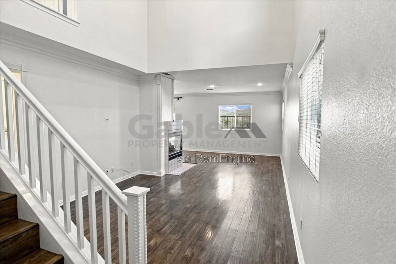 29386 Dakota Dr - Photo 4 of 28