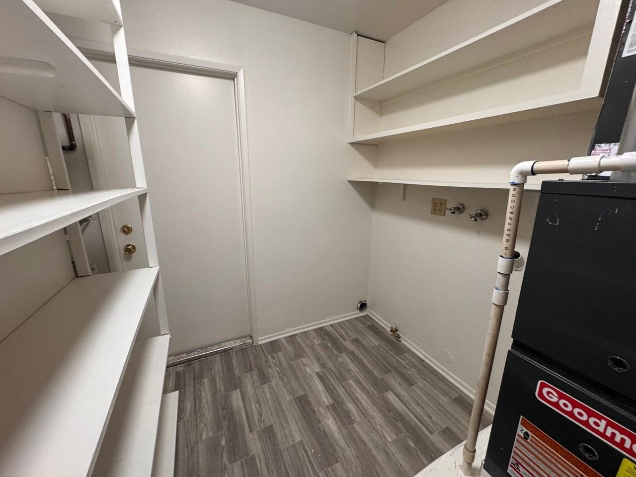 2922 Mesquite Dr - Photo 3 of 11