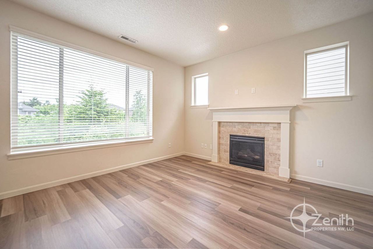 602 N Helens View Dr - Photo 6 of 32