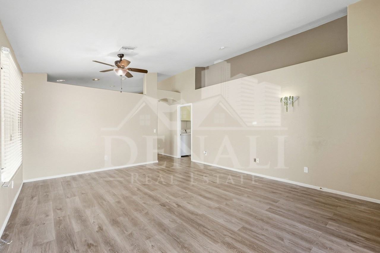 6054 N Panorama Park Dr - Photo 4 of 36