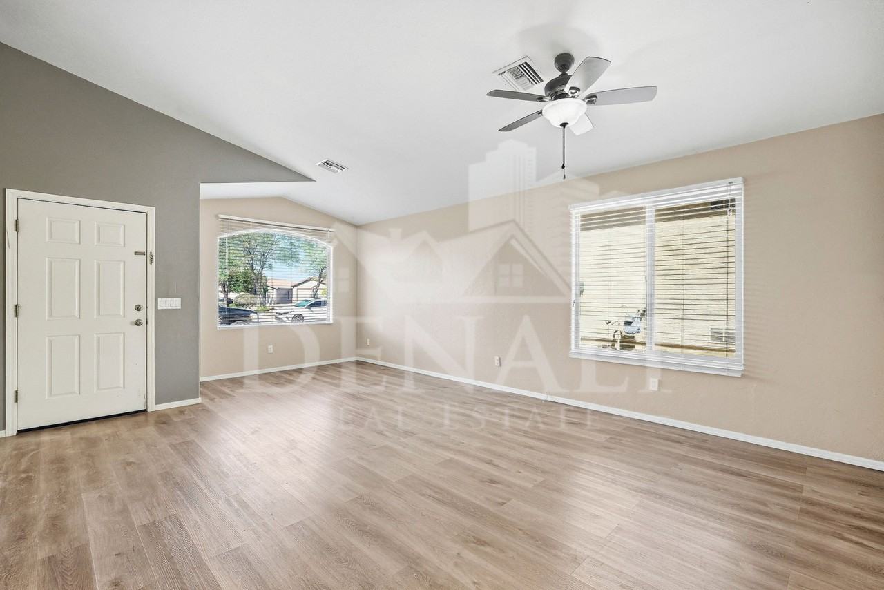 6054 N Panorama Park Dr - Photo 5 of 36