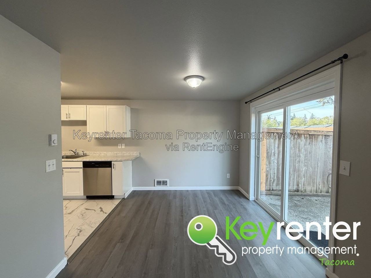 8706 63rd Ave Sw - Photo 6 of 20