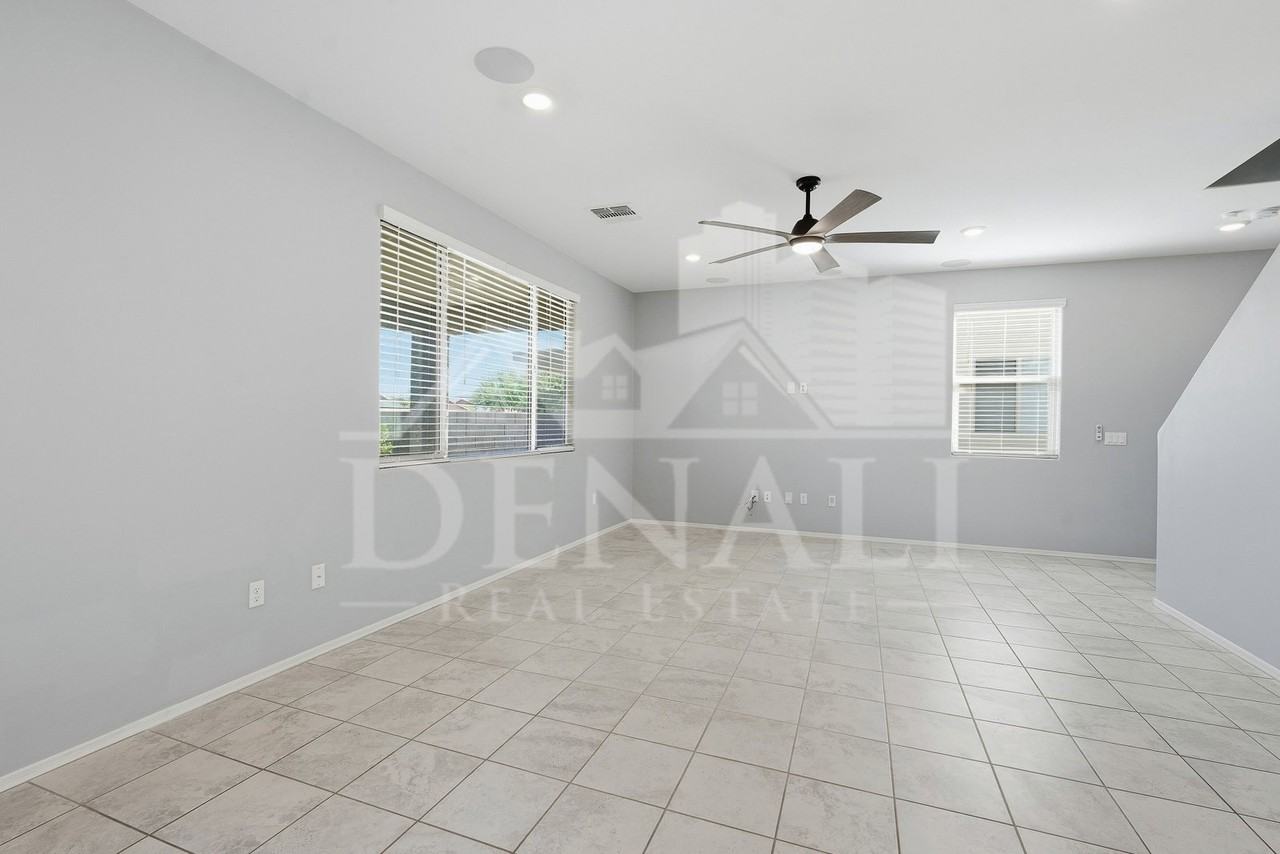 4479 S Sunrise Bluff Way - Photo 6 of 40