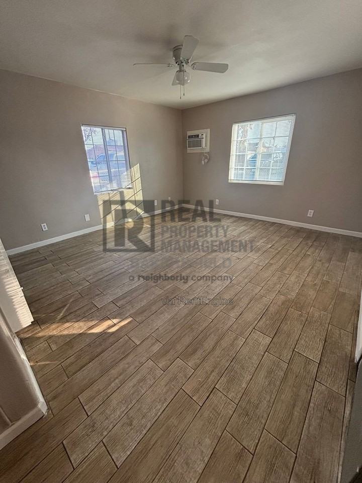 2336 S K St #2336 - Photo 4 of 11