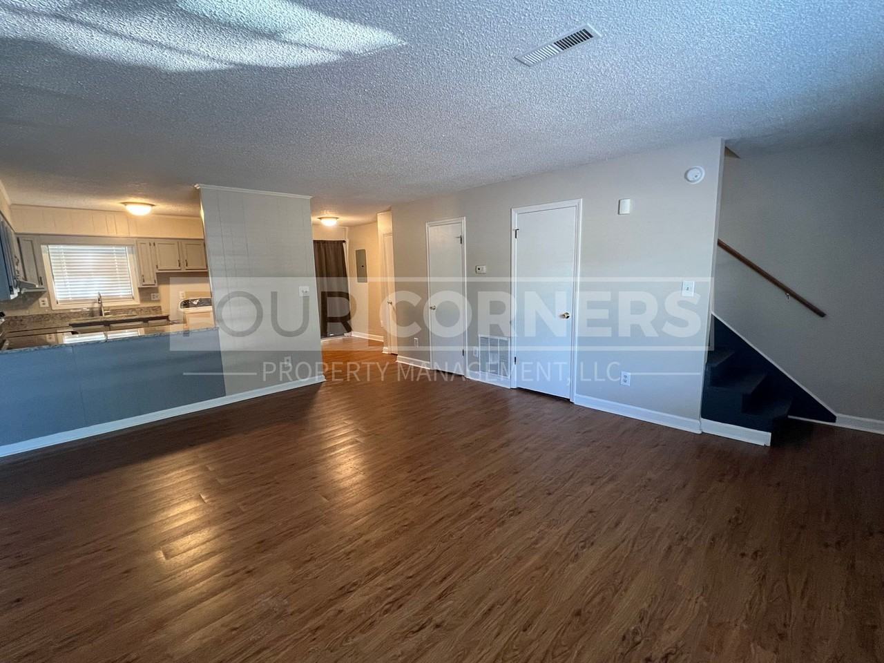 295 W 5th St - Photo 6 of 9