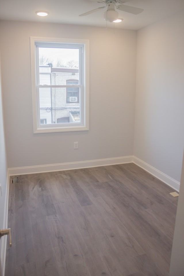 5440 Florence Ave - Photo 7 of 16
