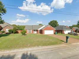 featured image of 26 Fredricksburg Dr