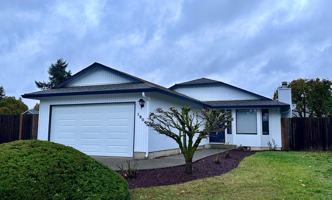 featured image of 1904 Se Blairmont Dr