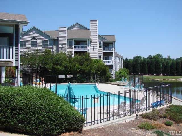 931 Springfork Dr - Photo 2 of 11