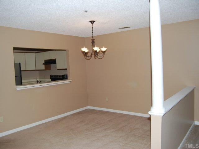 931 Springfork Dr - Photo 5 of 11