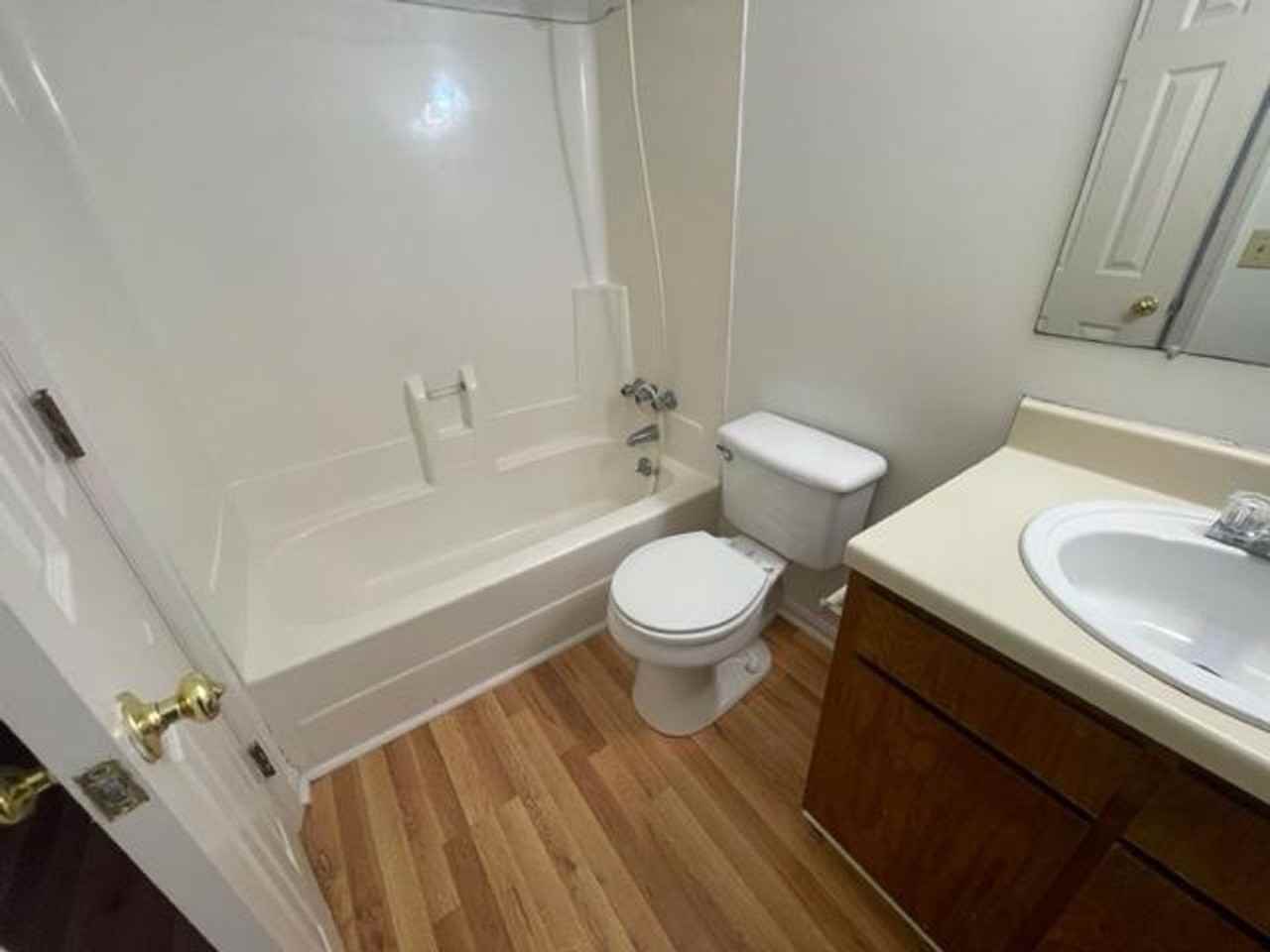 911 W Chatham St Apt C - Photo 5 of 5
