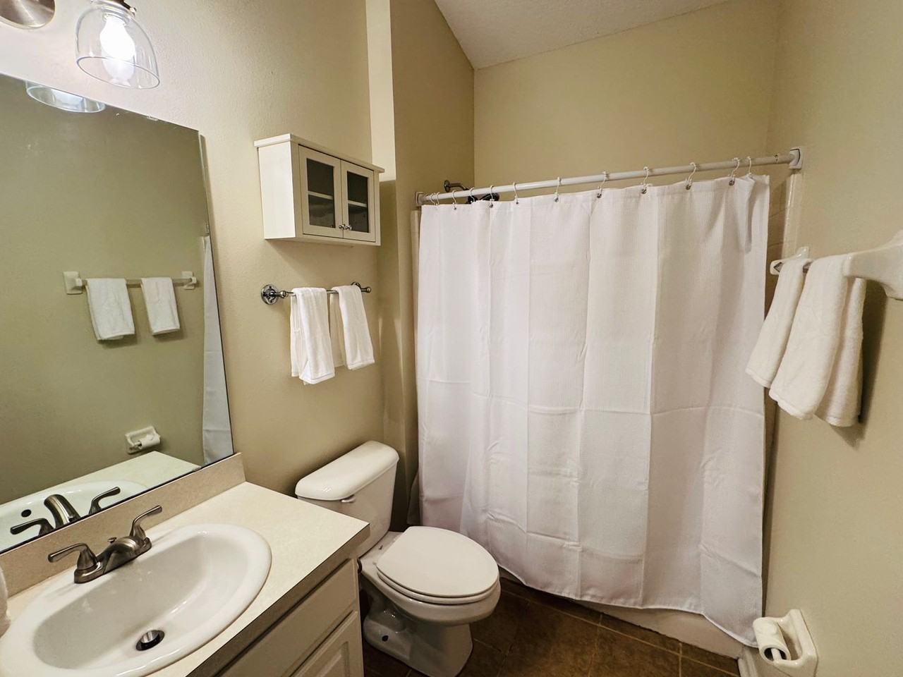 1796 Ferncreek Dr - Photo 5 of 23