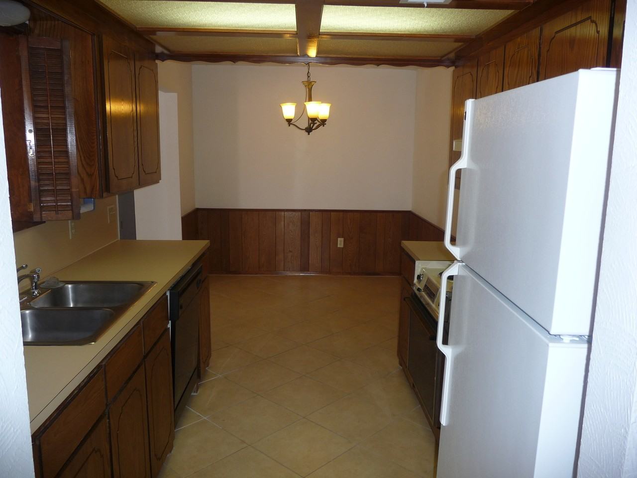 607 Se 41st St - Photo 6 of 12