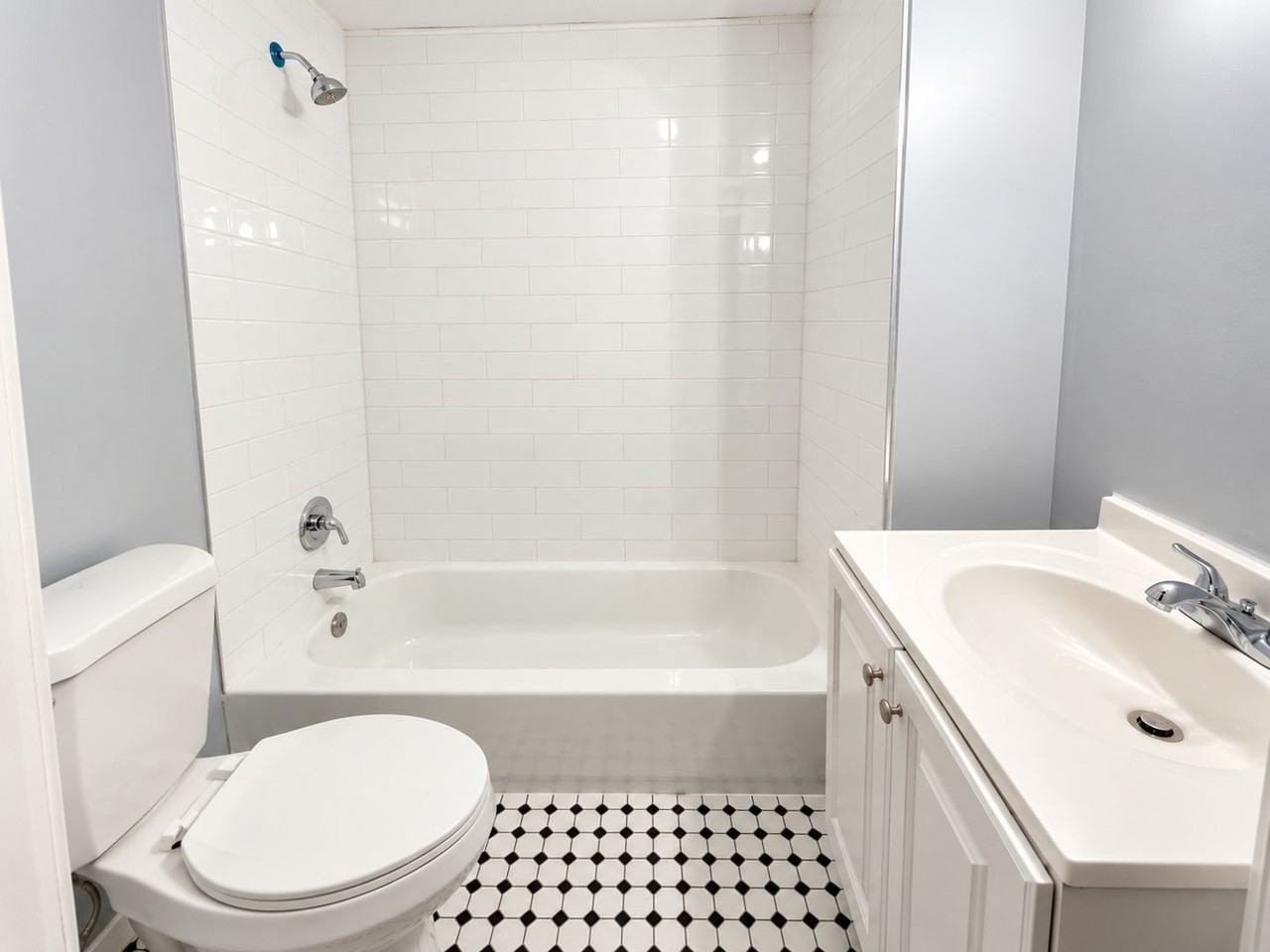 2088 E Clementine St - Photo 6 of 7