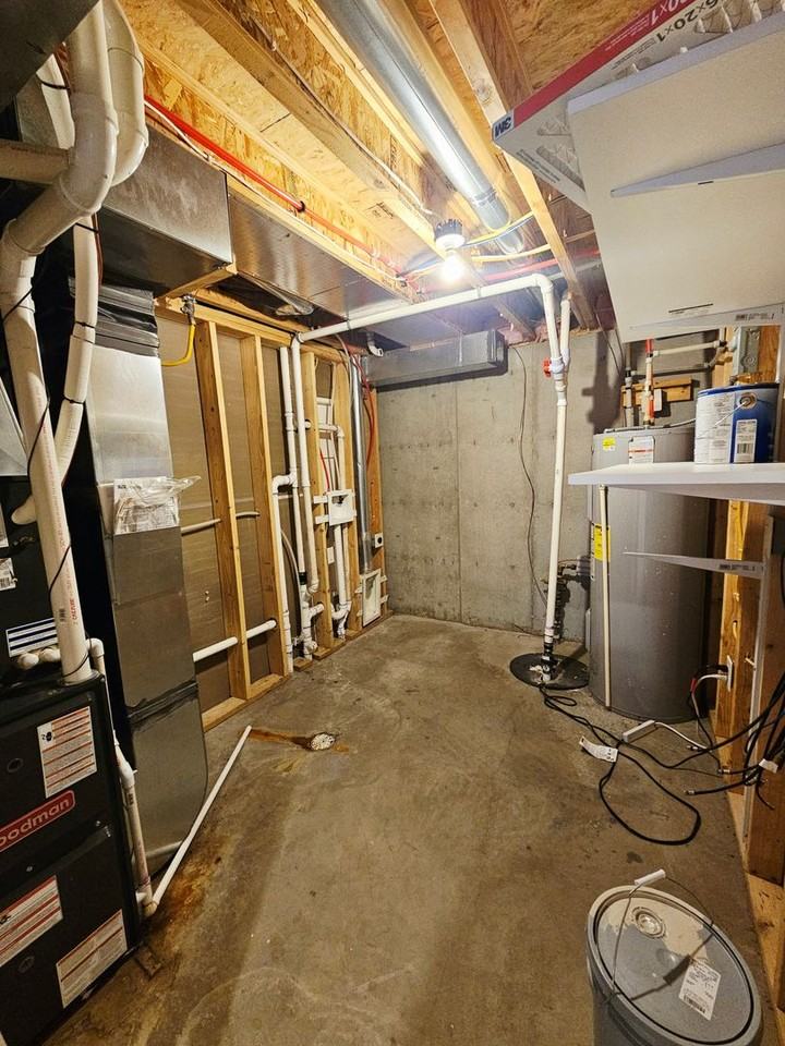 136 Melano St - Photo 4 of 18