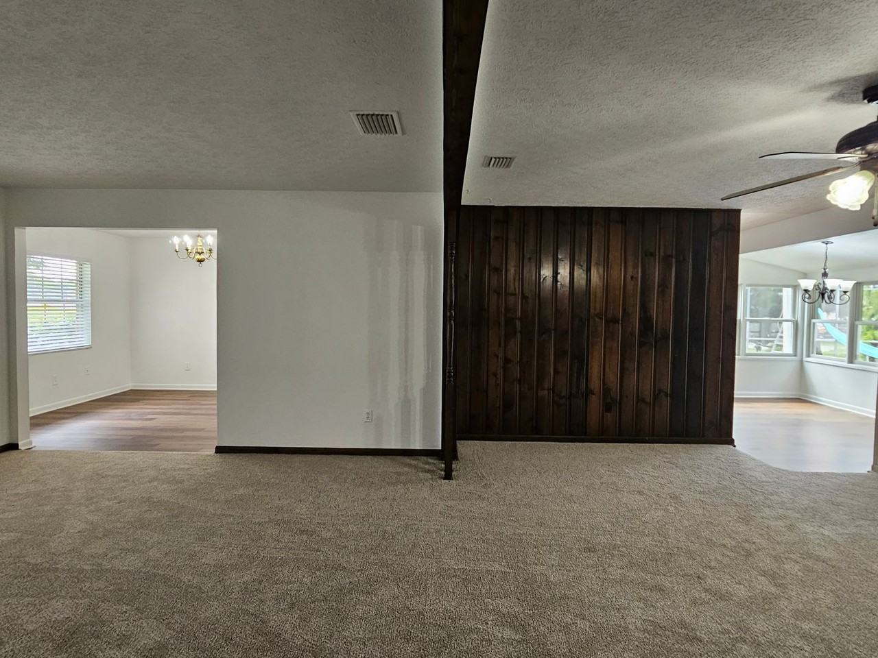 1302 Rustlewood Dr - Photo 7 of 32
