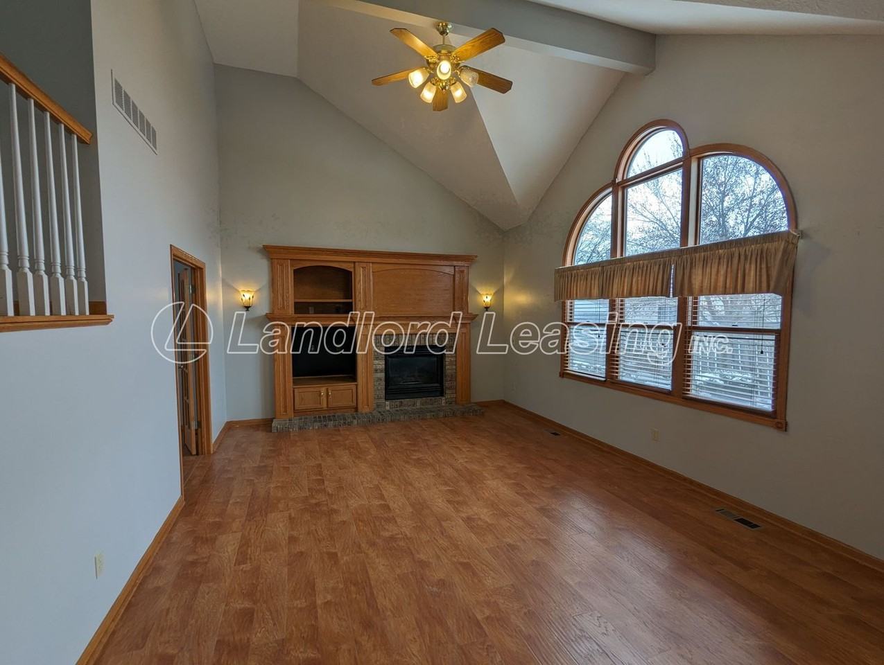 125 Santa Fe Ct - Photo 5 of 32