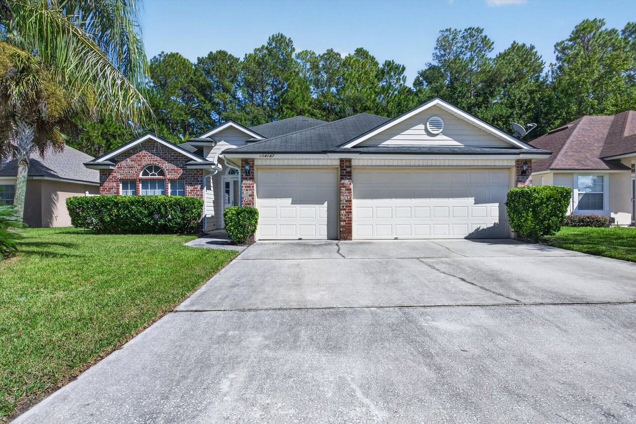 14147 Fish Eagle Dr E - Photo 2 of 31