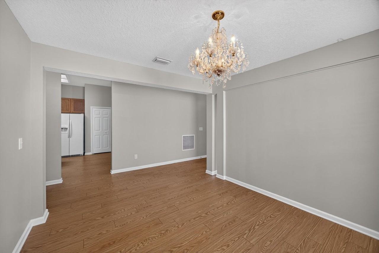 14147 Fish Eagle Dr E - Photo 7 of 31
