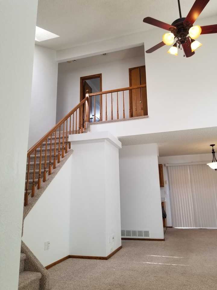 8377 Wilmington Dr - Photo 3 of 12