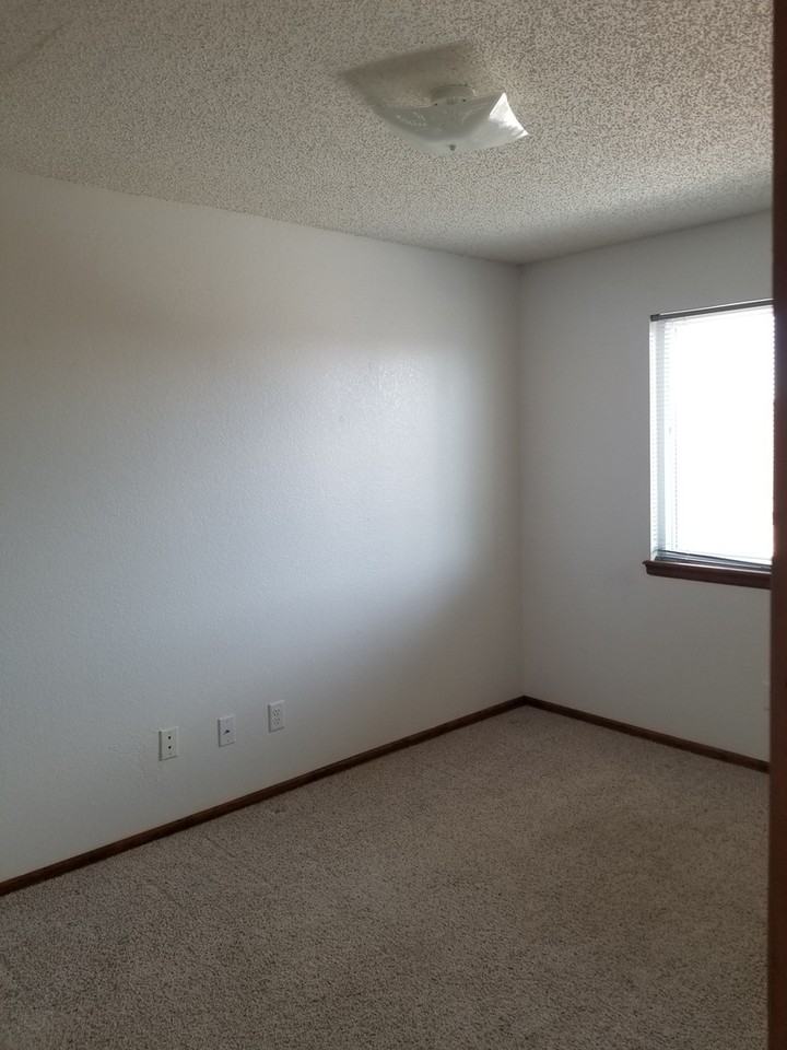 8377 Wilmington Dr - Photo 6 of 12