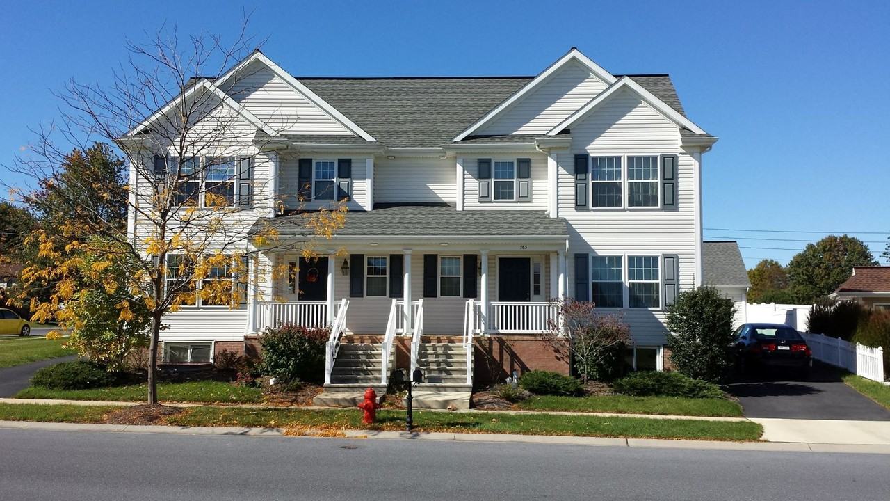 763 Wallingford Rd - Photo 2 of 18