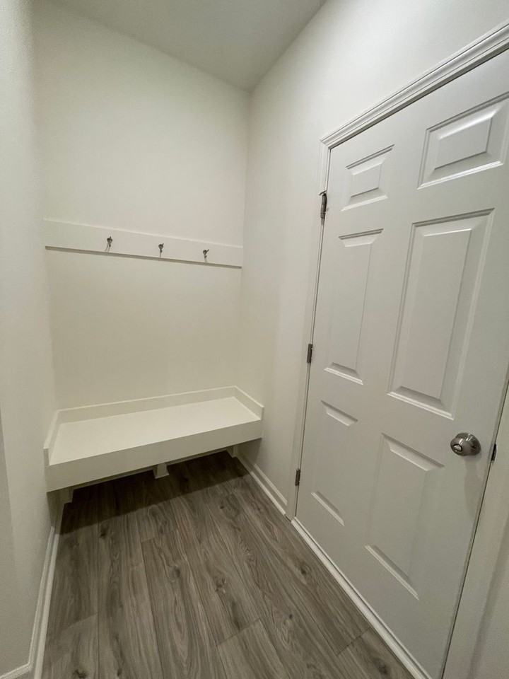 106 Lorcan Ln - Photo 6 of 31