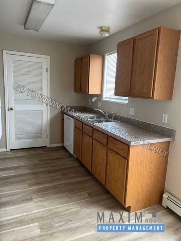 3088 Silver Crest Trl - Photo 5 of 13